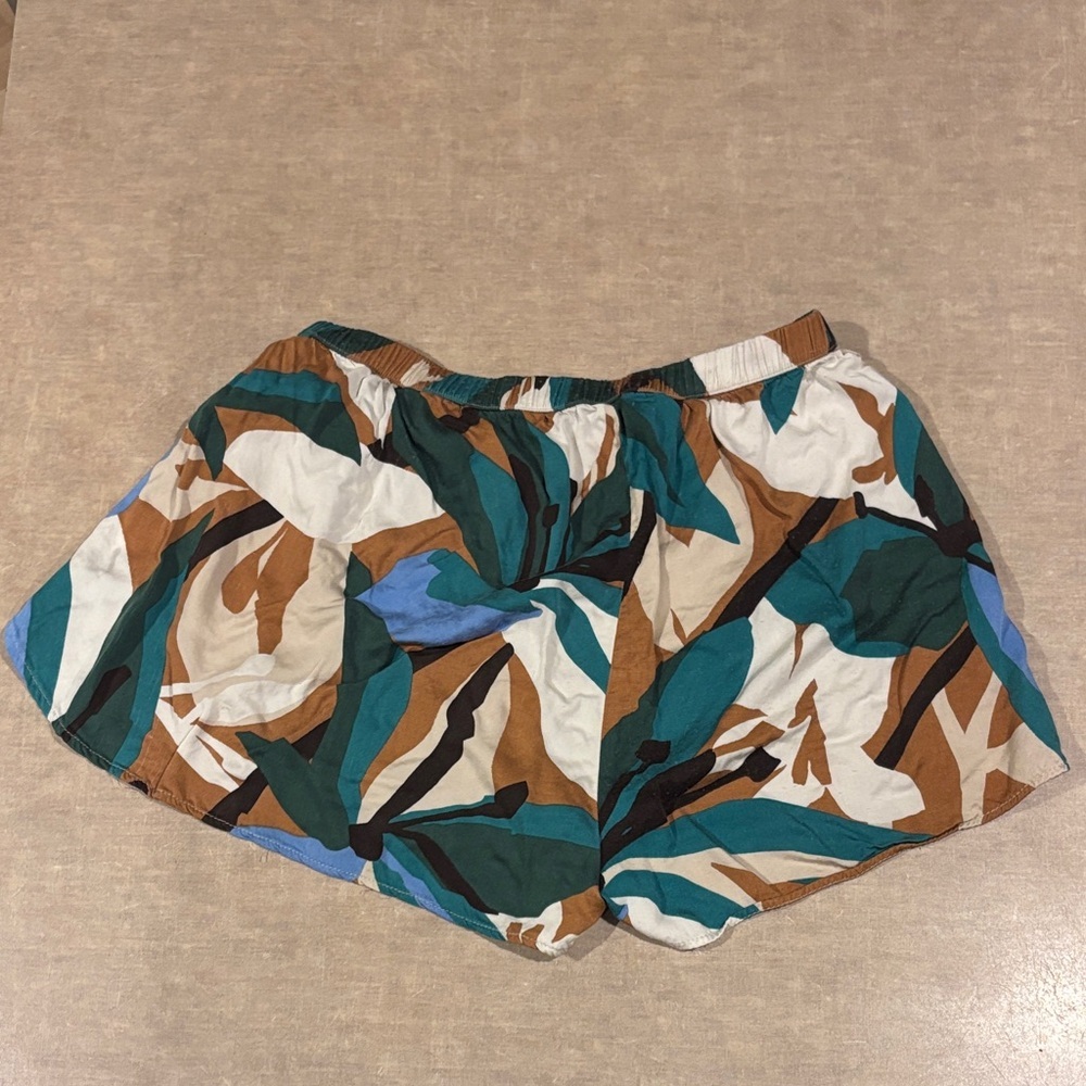 Multicolor Leaf-Print Athletic Shorts — Blue, Green & Brown -213sku - Picture 3 of 7